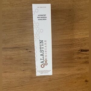 Alastin Skincare Hydratint Pro Mineral Sunscreen